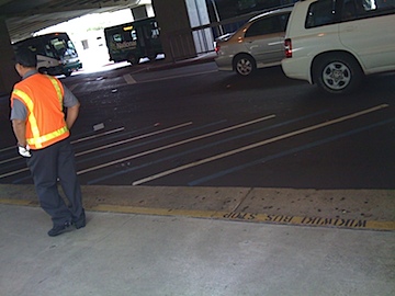 Waikiki Bus Reserved Stall