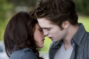 bella-and-edward-kiss