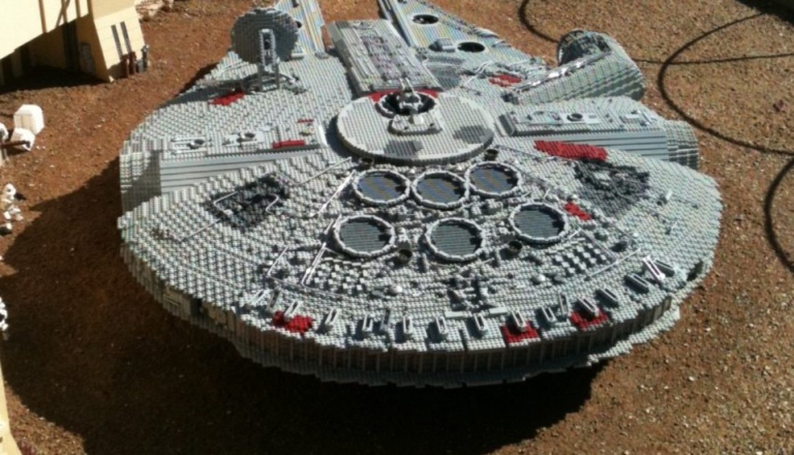 lego-falcon