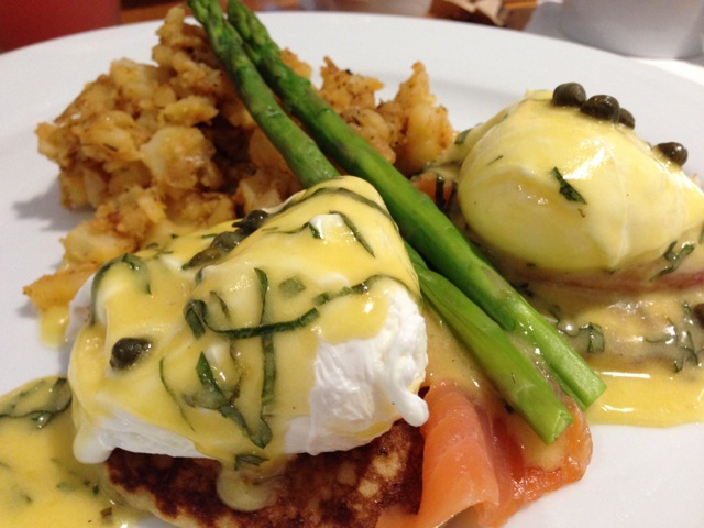 Smoked Salmon Benedict from YogurStory