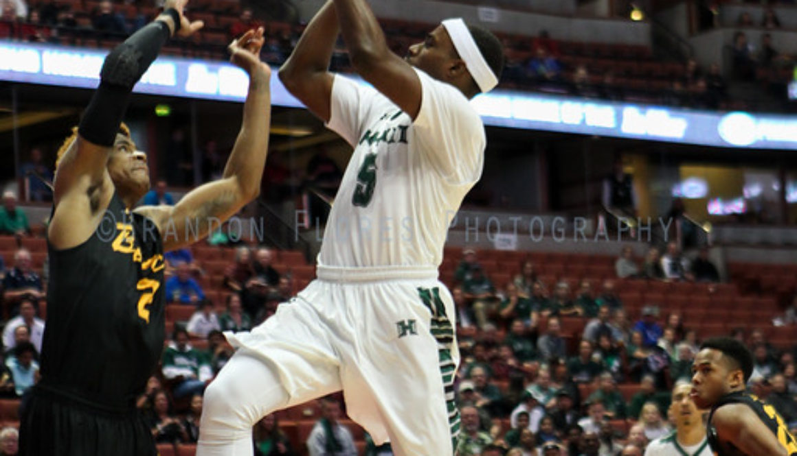 The University of Hawaii men's basketball team defeats Long Beach State and captures