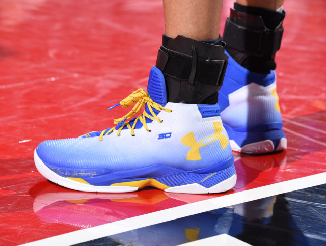 Under Armour Curry 2.5 and Ankle Braces?!?! – Pulpconnection