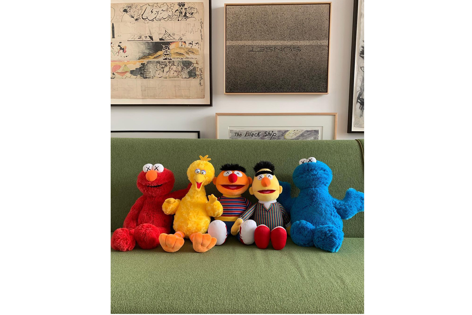 https---hypebeast.com-image-2018-10-kaws-sesame-street-rull-range-plushes-1