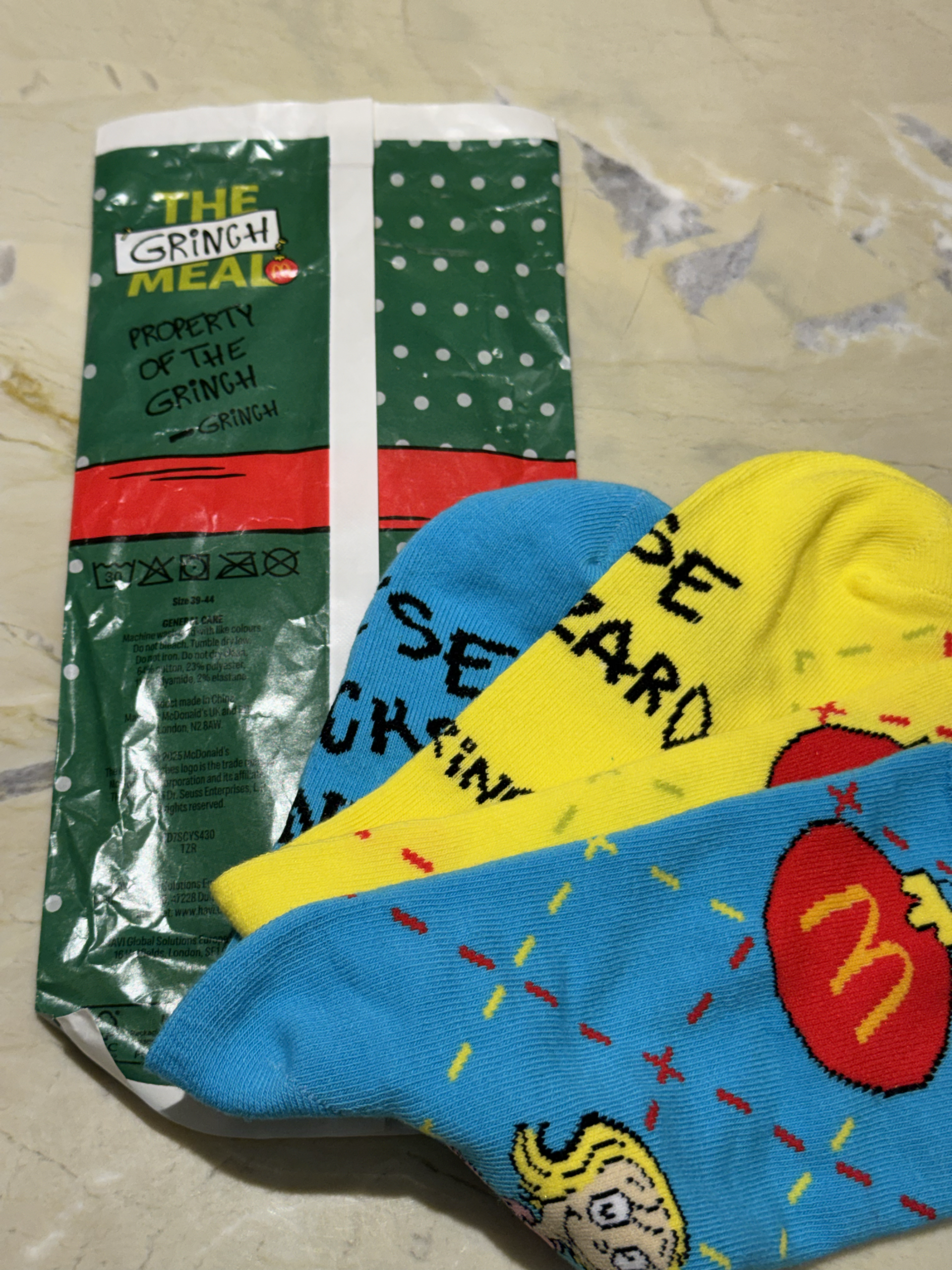 mcd-grinch-socks2
